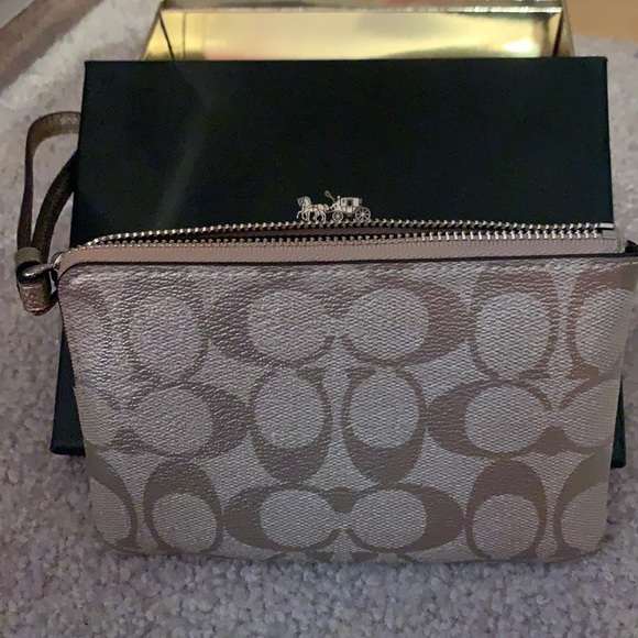 Gold Coach Wristlet - Picture 2 of 3